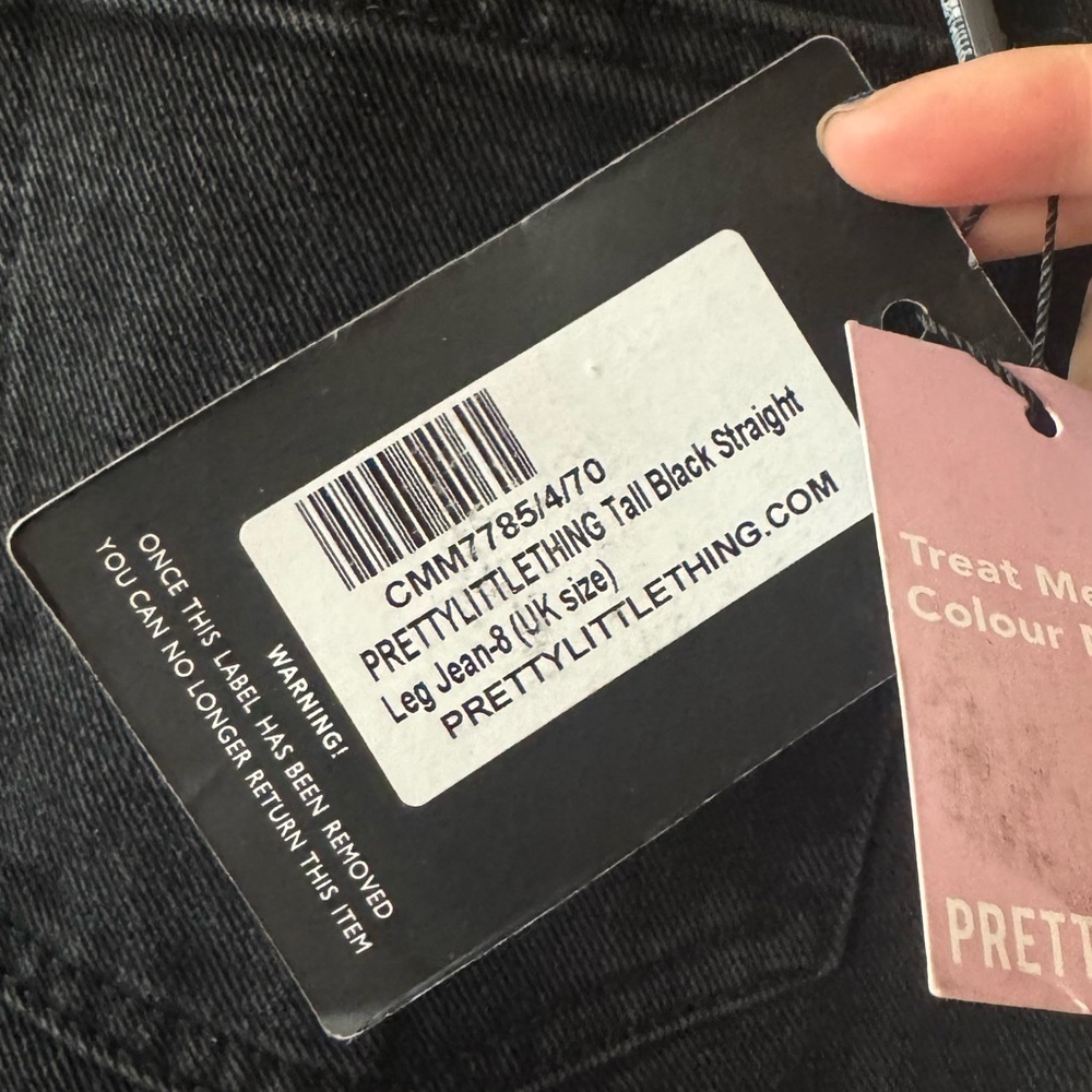 NEW w TAGS 🏷️ PRETTYLITTLETHING Classic Straight Leg Jeans (Tall Fit: Size 4) - Picture 7 of 11